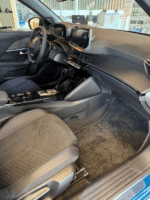 Peugeot 2008 Hybrid 145 GT Hybride  Automatique 980 km – Image 16