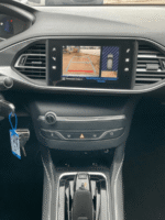 Peugeot 308 SW Allure 1.5 BlueHDi 131 EAT8 – Break Diesel Navigation 1ère main Service neuf – Image 11