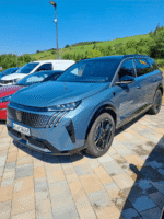 Peugeot e-5008 GT 210 ch électrique, 7 places – Image 3